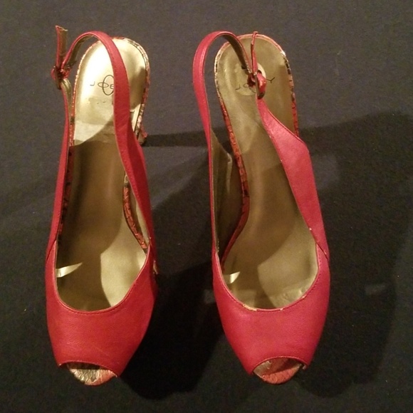 Beautiful red heels, gently used. - Picture 2 of 3